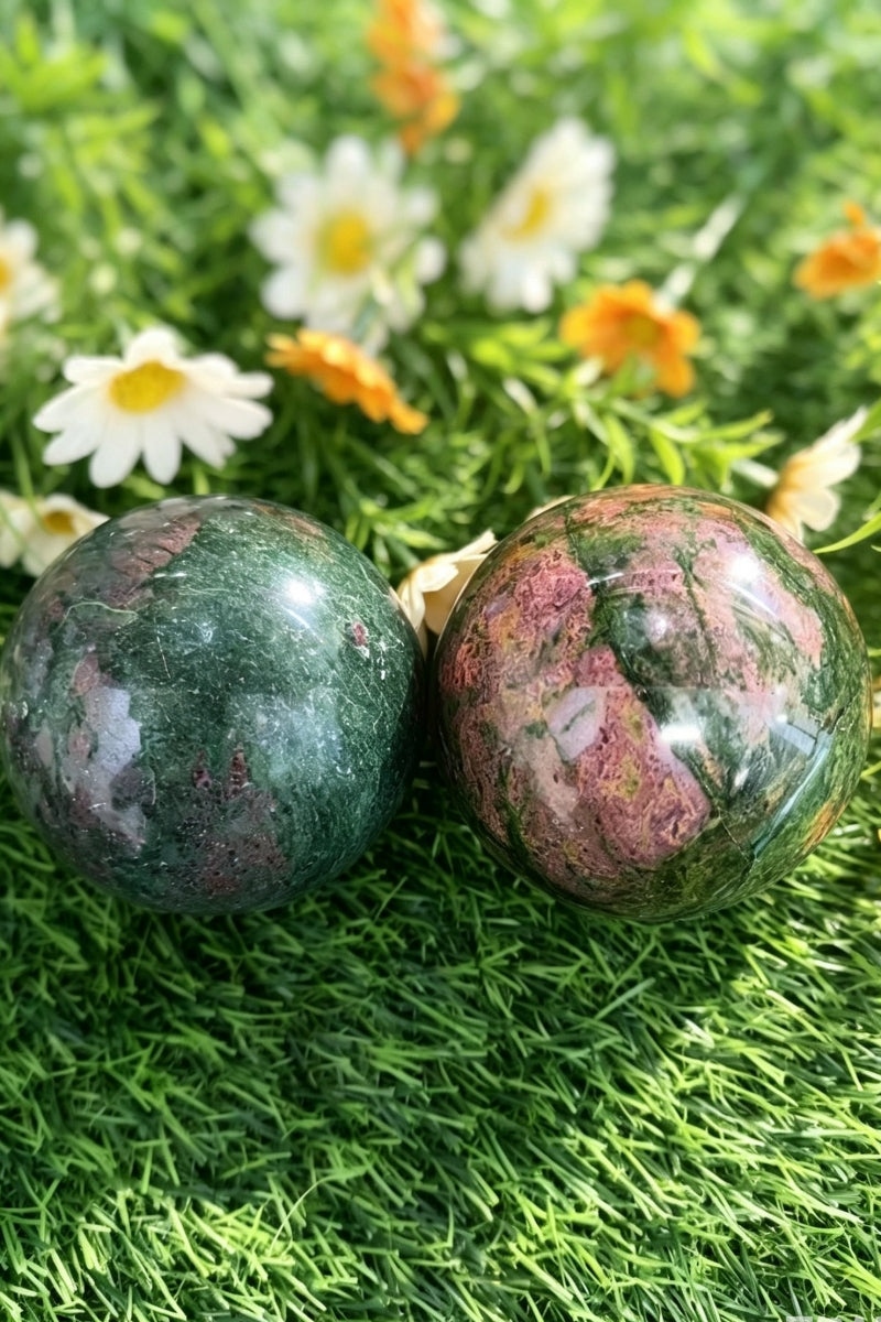 Bright UV Europe Jade Sphere Natural Healing Crystal Balls 2.84”