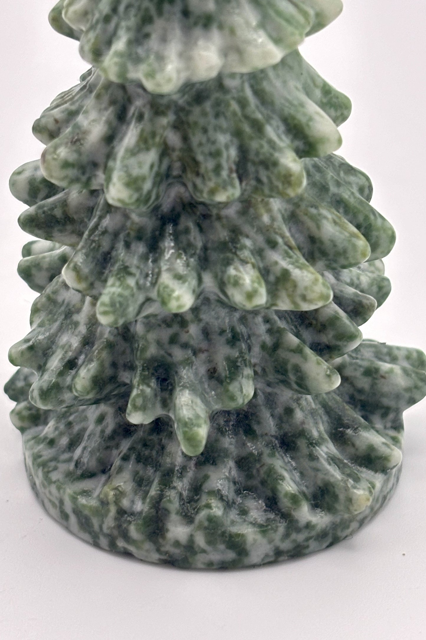 Cute Christmas Tree Carving Natural Crystal Sculpture