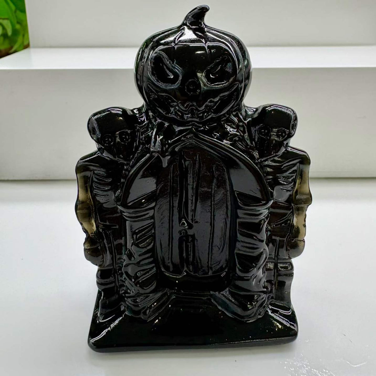 Halloween Obsidian Skull Guardian Pumpkin Haunted House Carvings 3.15"