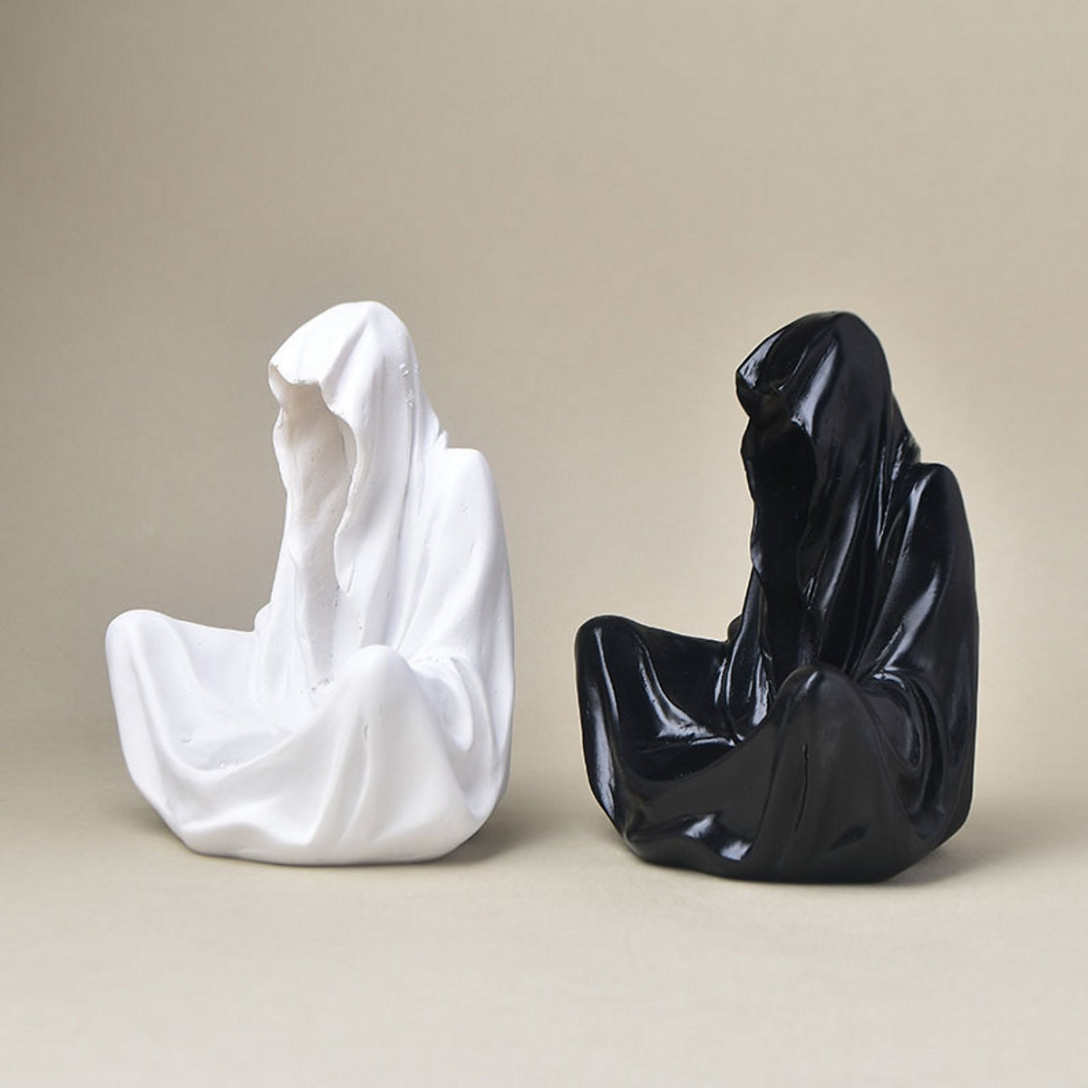 Mysterious Black Clothed Figurine Resin Craft Sphere Holders