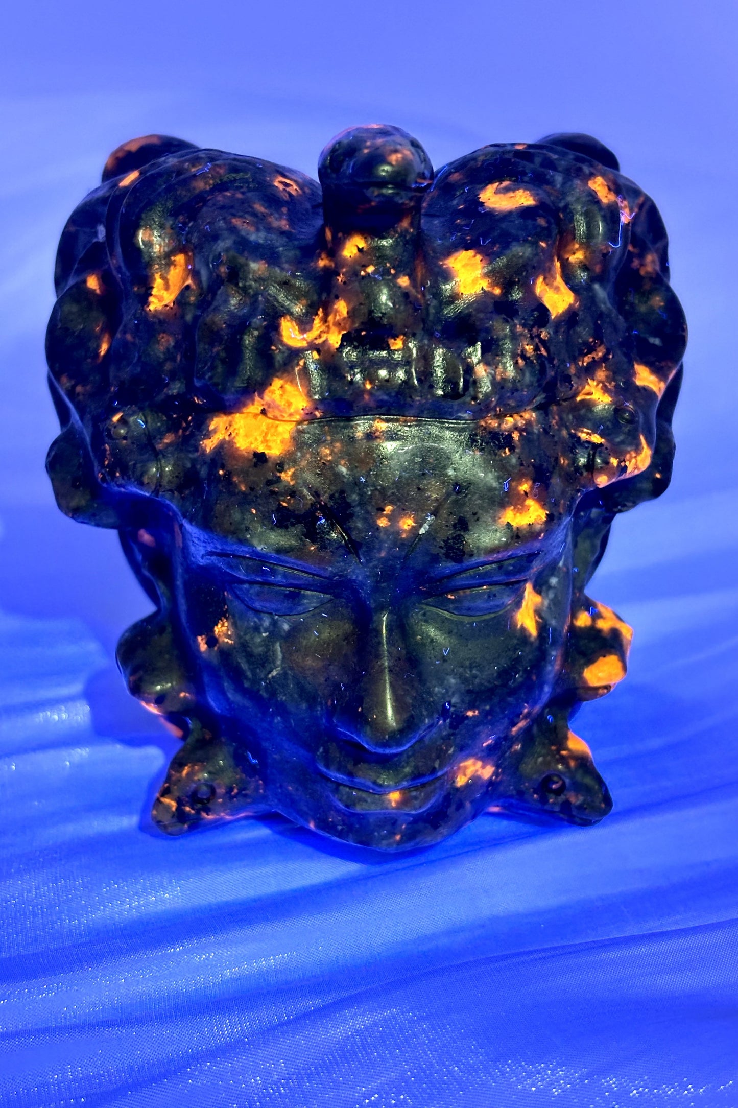 Yooperlite Medusa Head UV Reactive Carving Firestone Sculpture