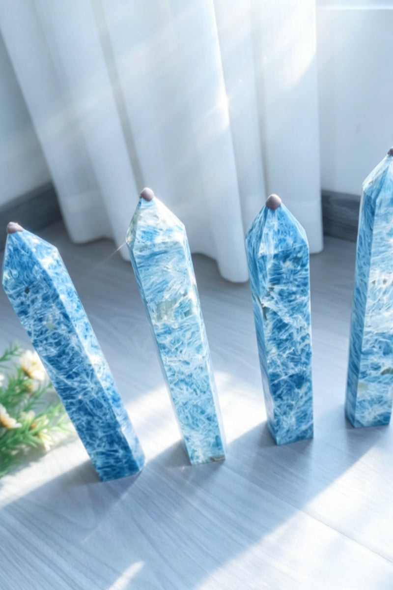Big Kyanite Hexahedral Towers 8.86" Tall