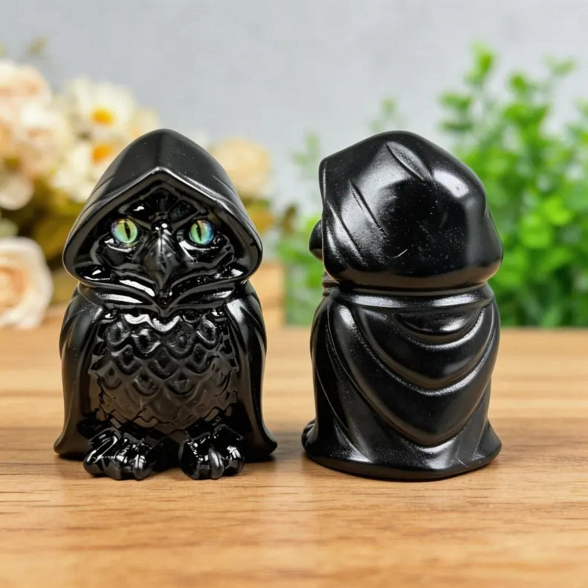 Black Obsidian Owl Halloween Carving 2.36"