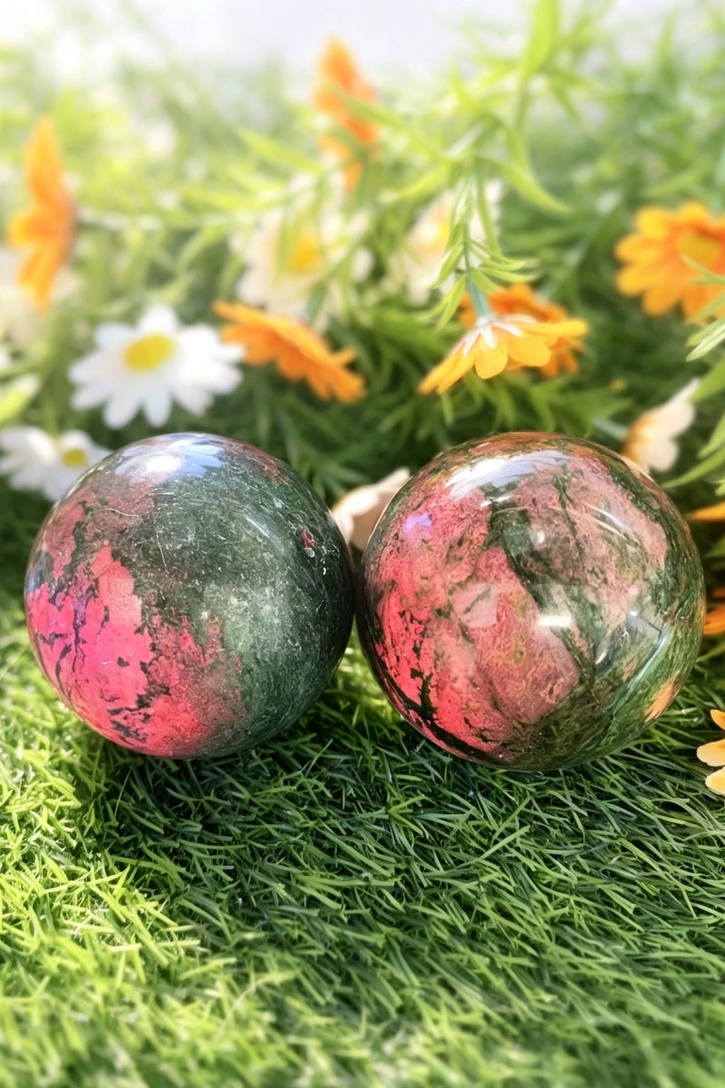 Bright UV Europe Jade Sphere Natural Healing Crystal Balls 2.84”
