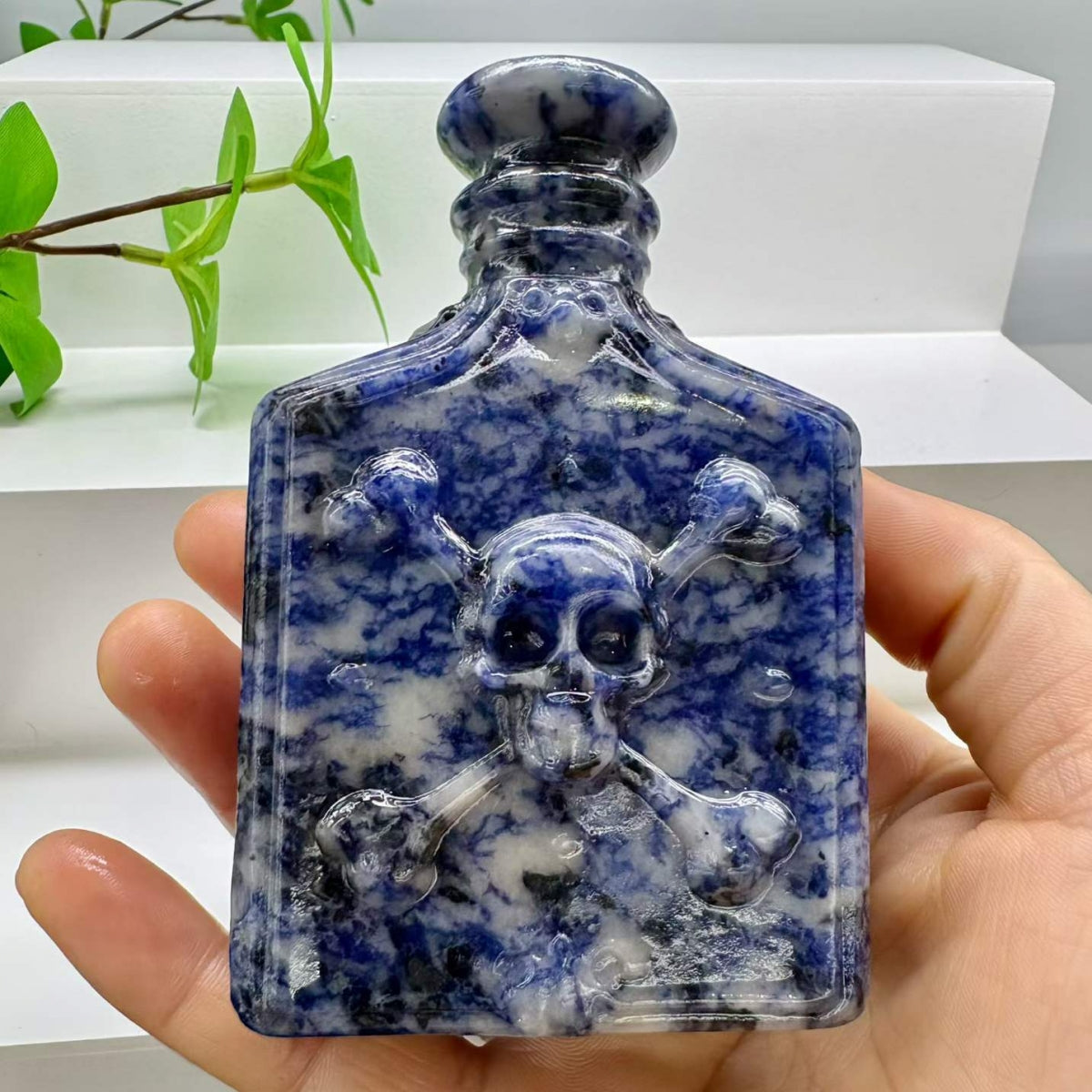Crystal Skull Bottle Halloween Carvings 3.93"