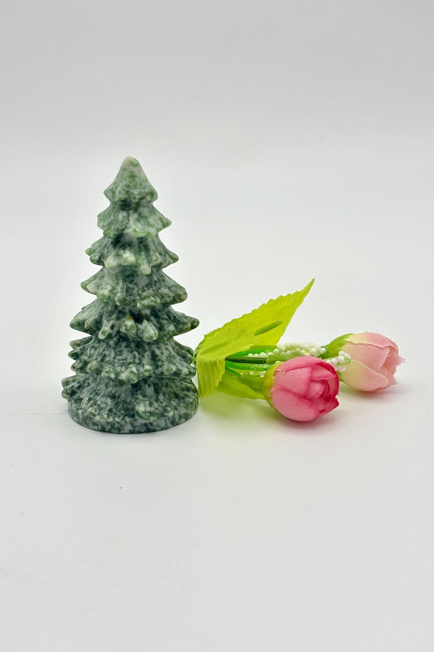 Cute Christmas Tree Carving Natural Crystal Sculpture