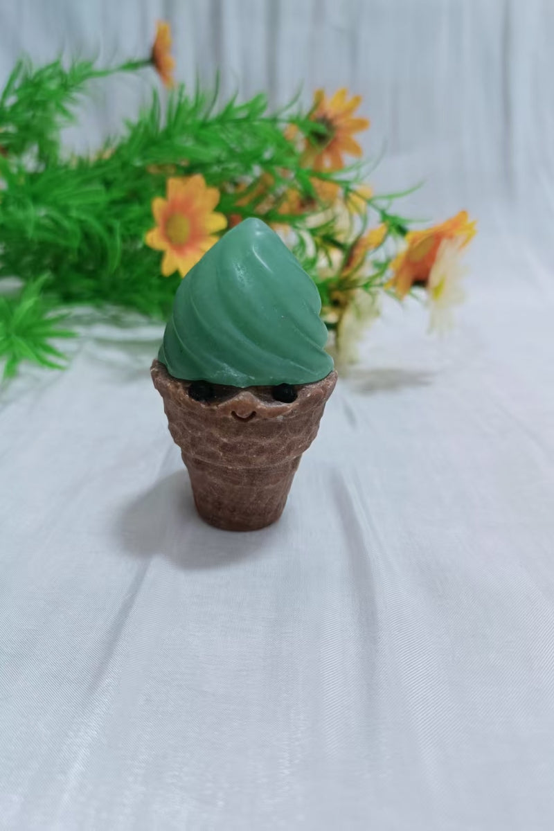 Cute Crystal Ice Cream Mixed Material Carving