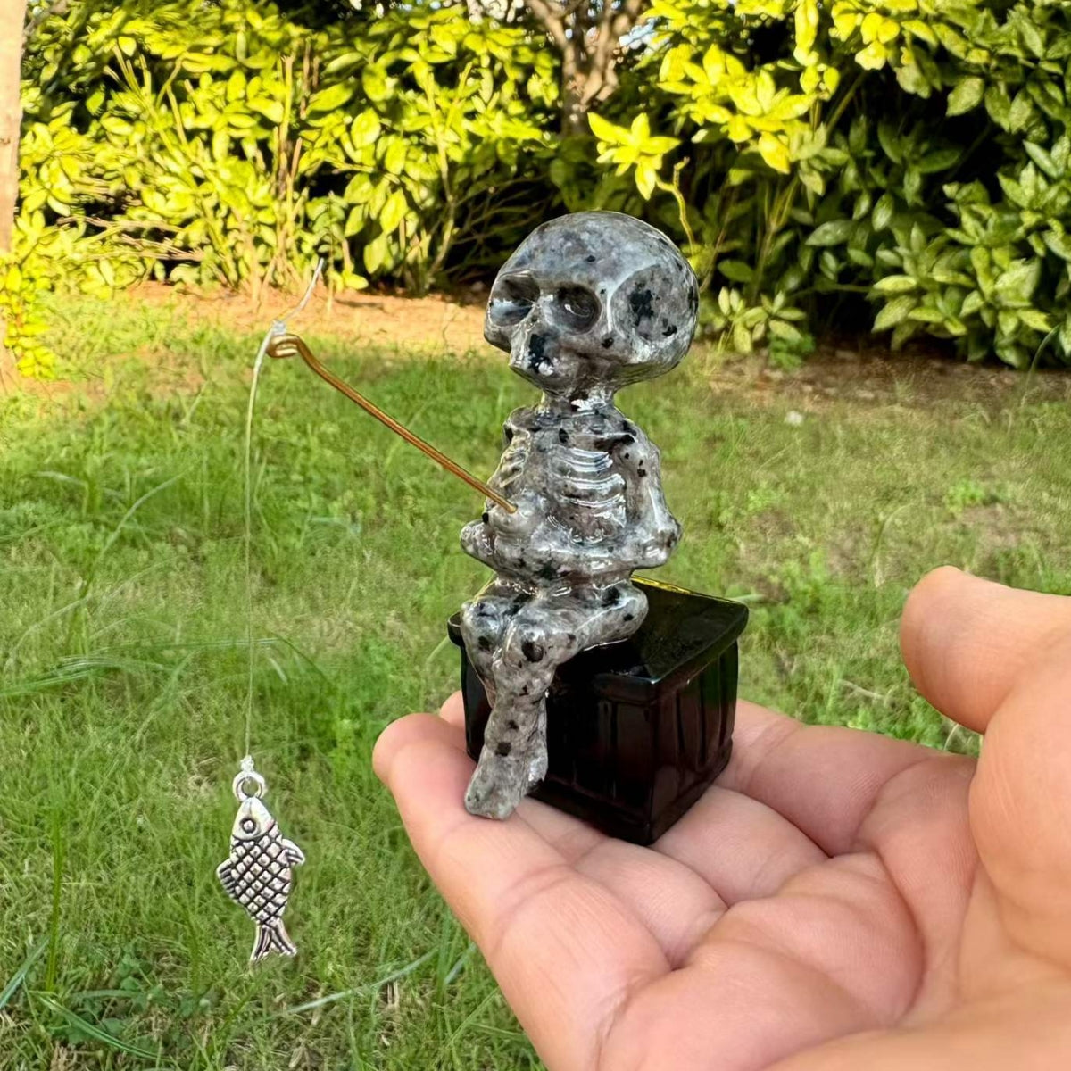 Fun Fishing Skeleton Halloween Decoration Carvings