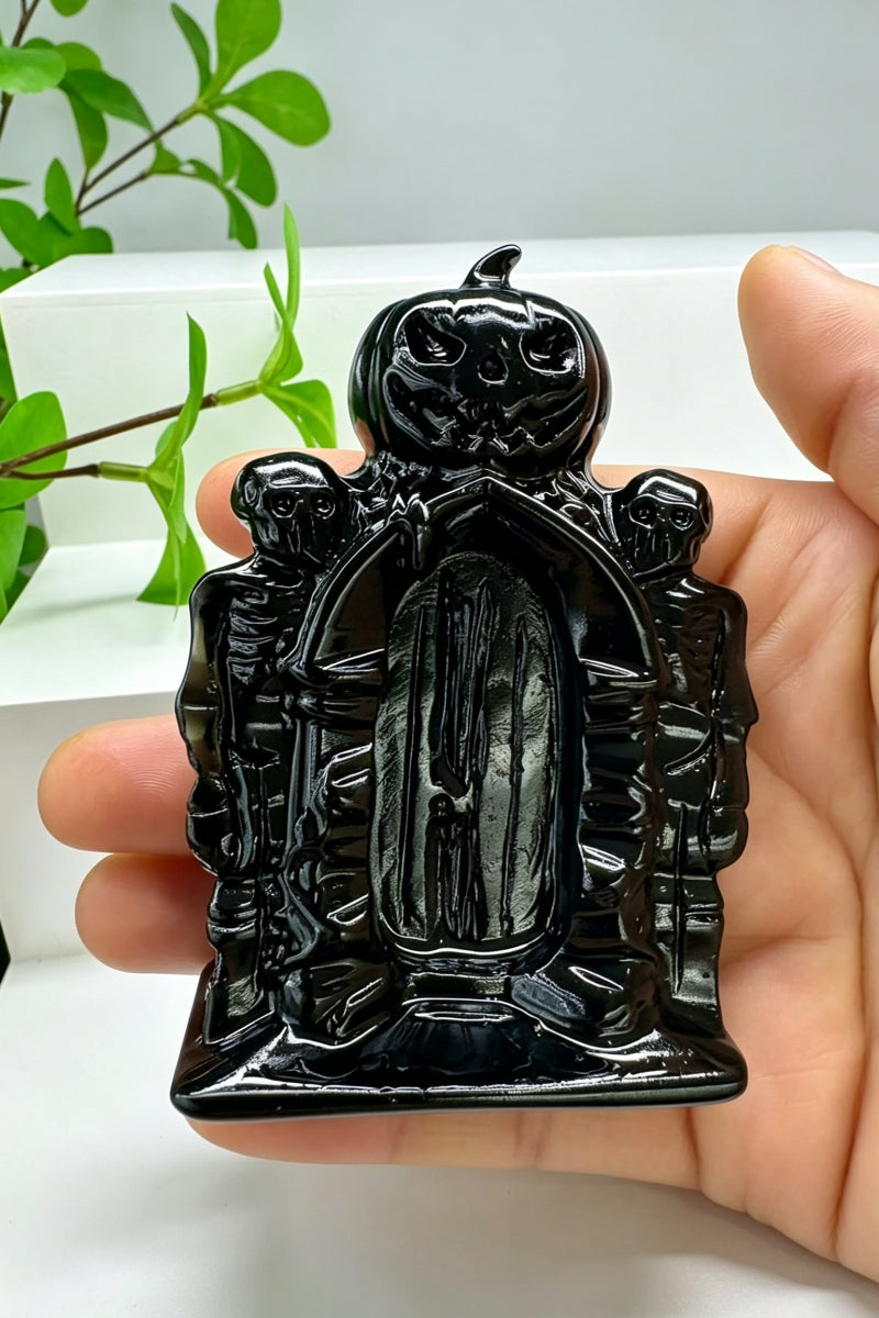 Halloween Obsidian Skull Guardian Pumpkin Haunted House Carvings 3.15"