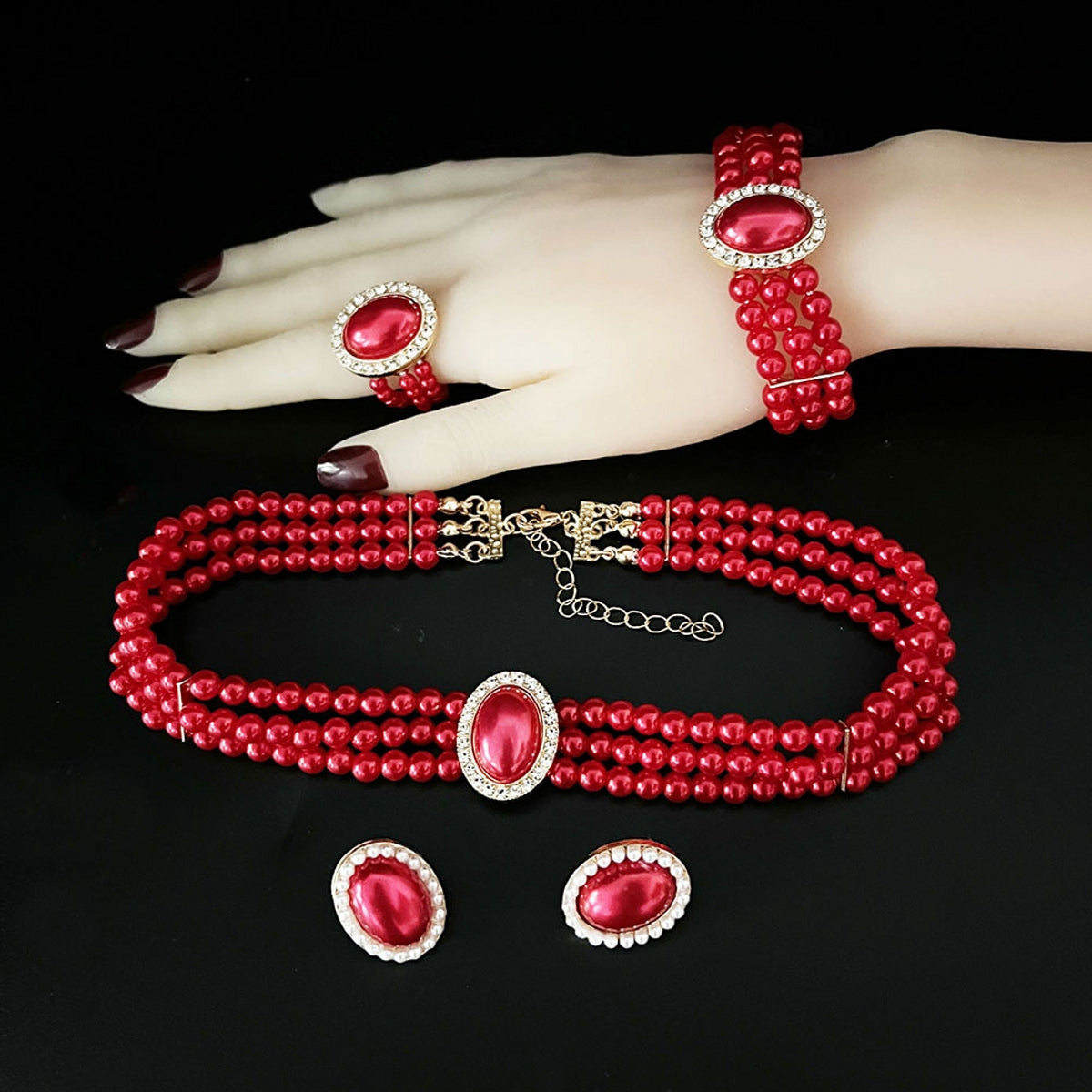 Luxury Vintage Pearl Jewelry Inlaid with Diamonds Eco-Friendly Alloy Elegant Bracelets and Necklaces 5 Pieces
