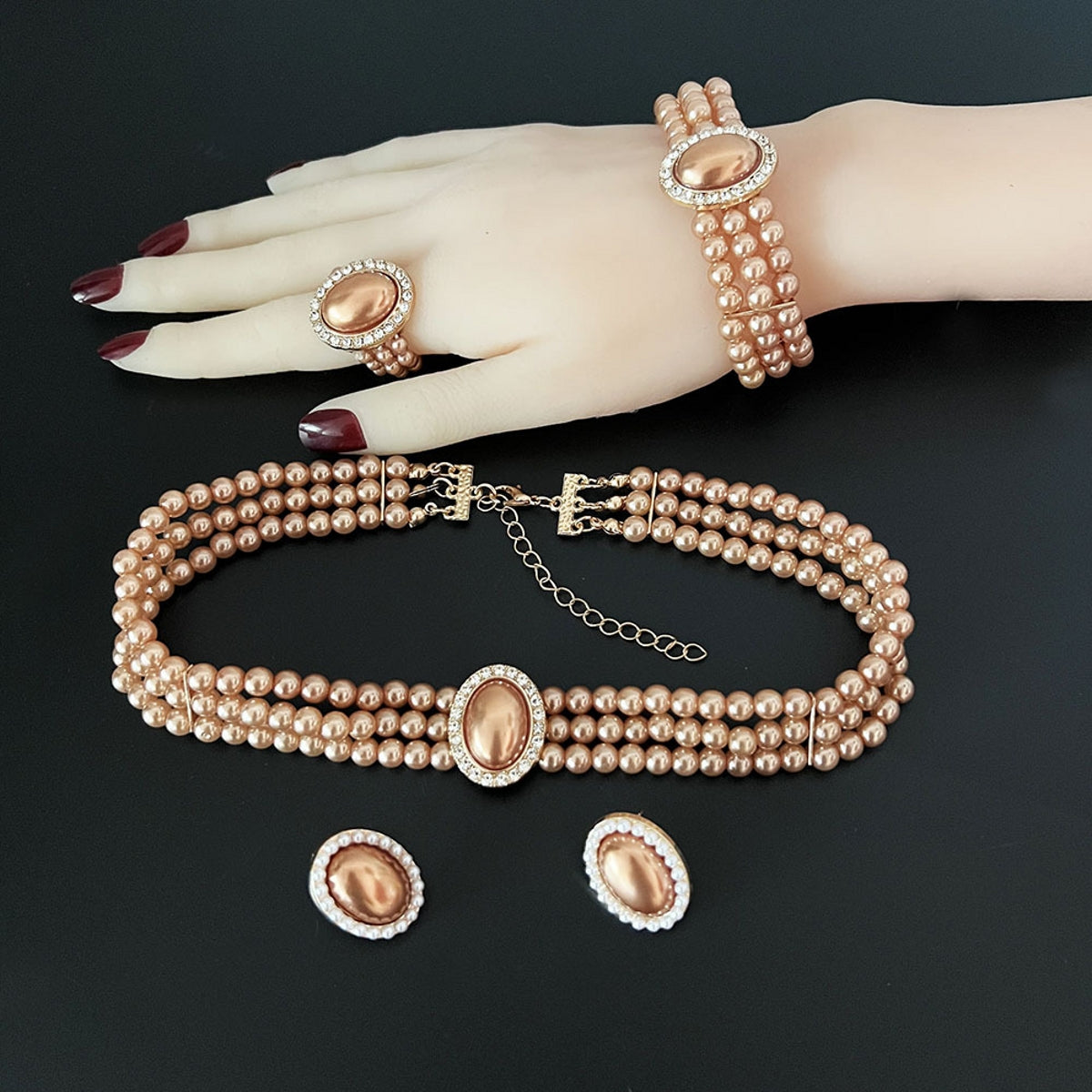 Luxury Vintage Pearl Jewelry Inlaid with Diamonds Eco-Friendly Alloy Elegant Bracelets and Necklaces 5 Pieces