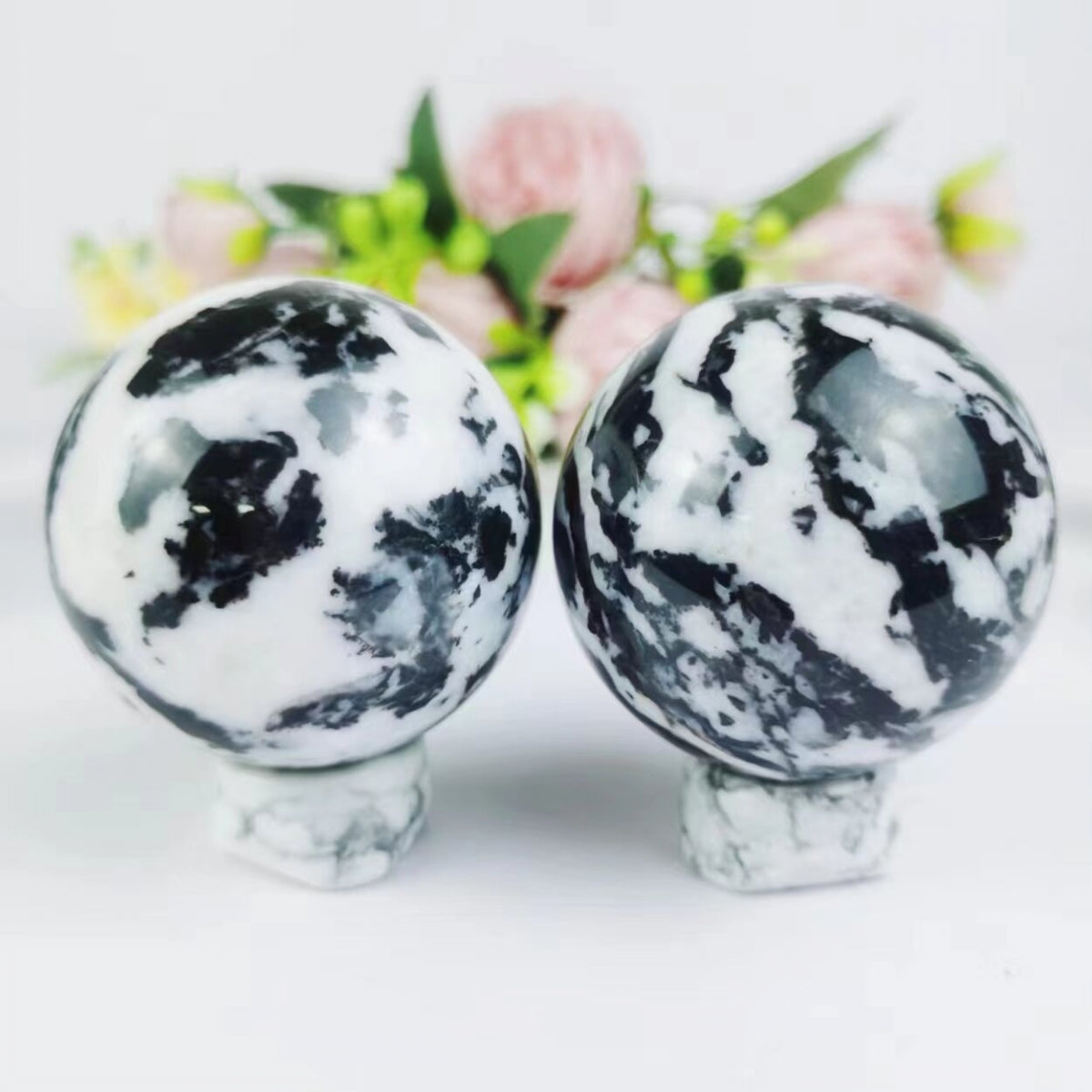 Natural Black Zebra Sphere Crystal Balls 500g