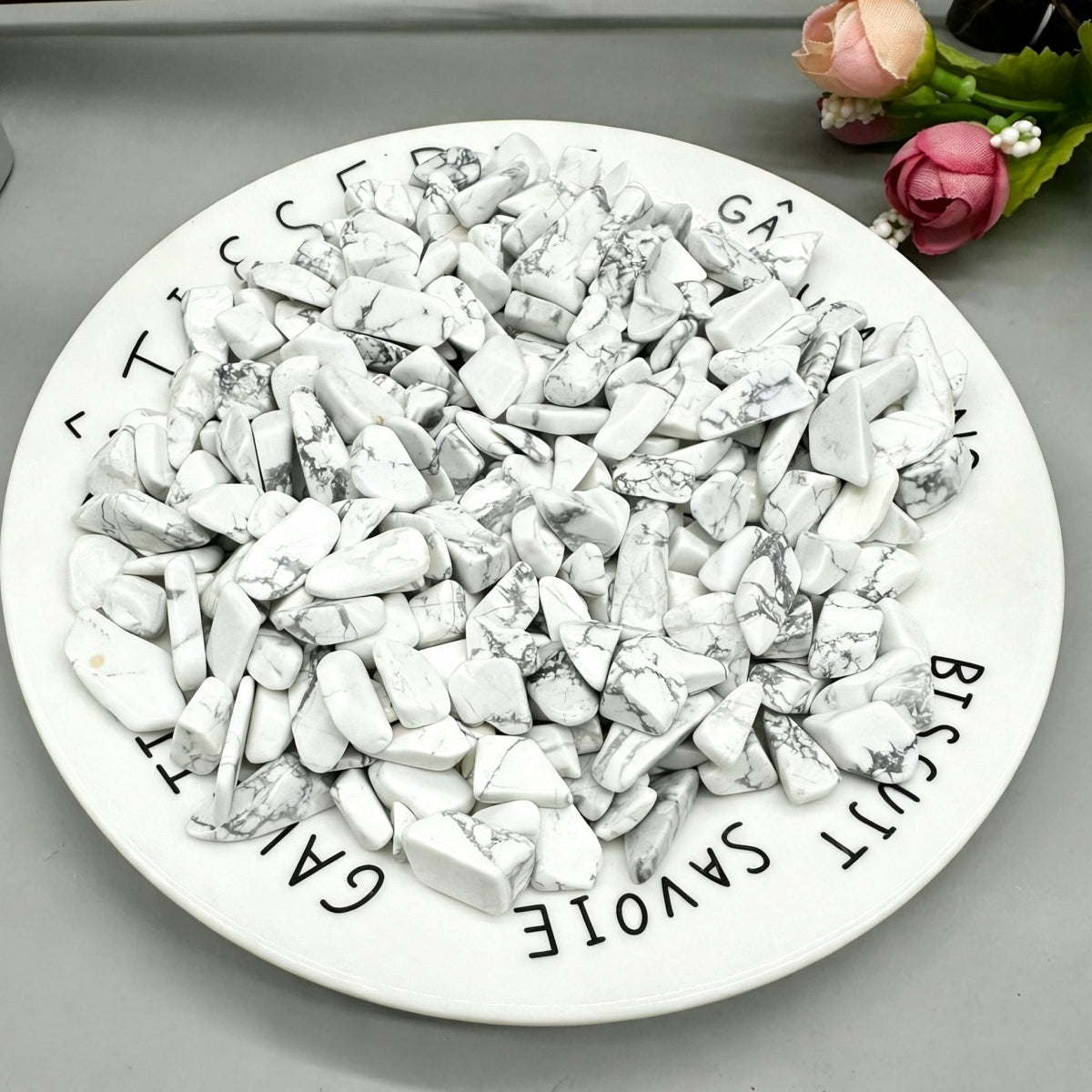 Natural Howlite Chips Small Tumbles 100g