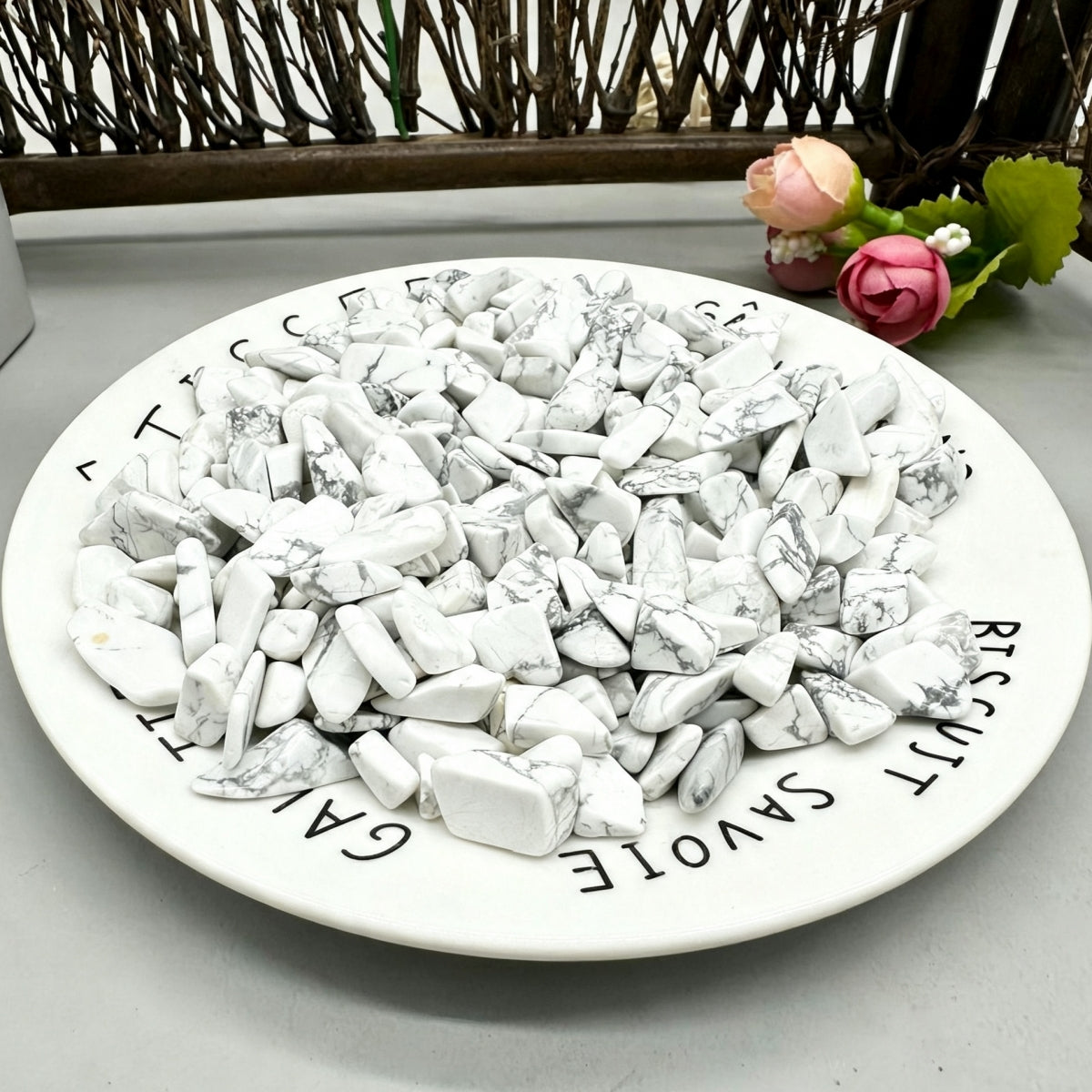 Natural Howlite Chips Small Tumbles 100g