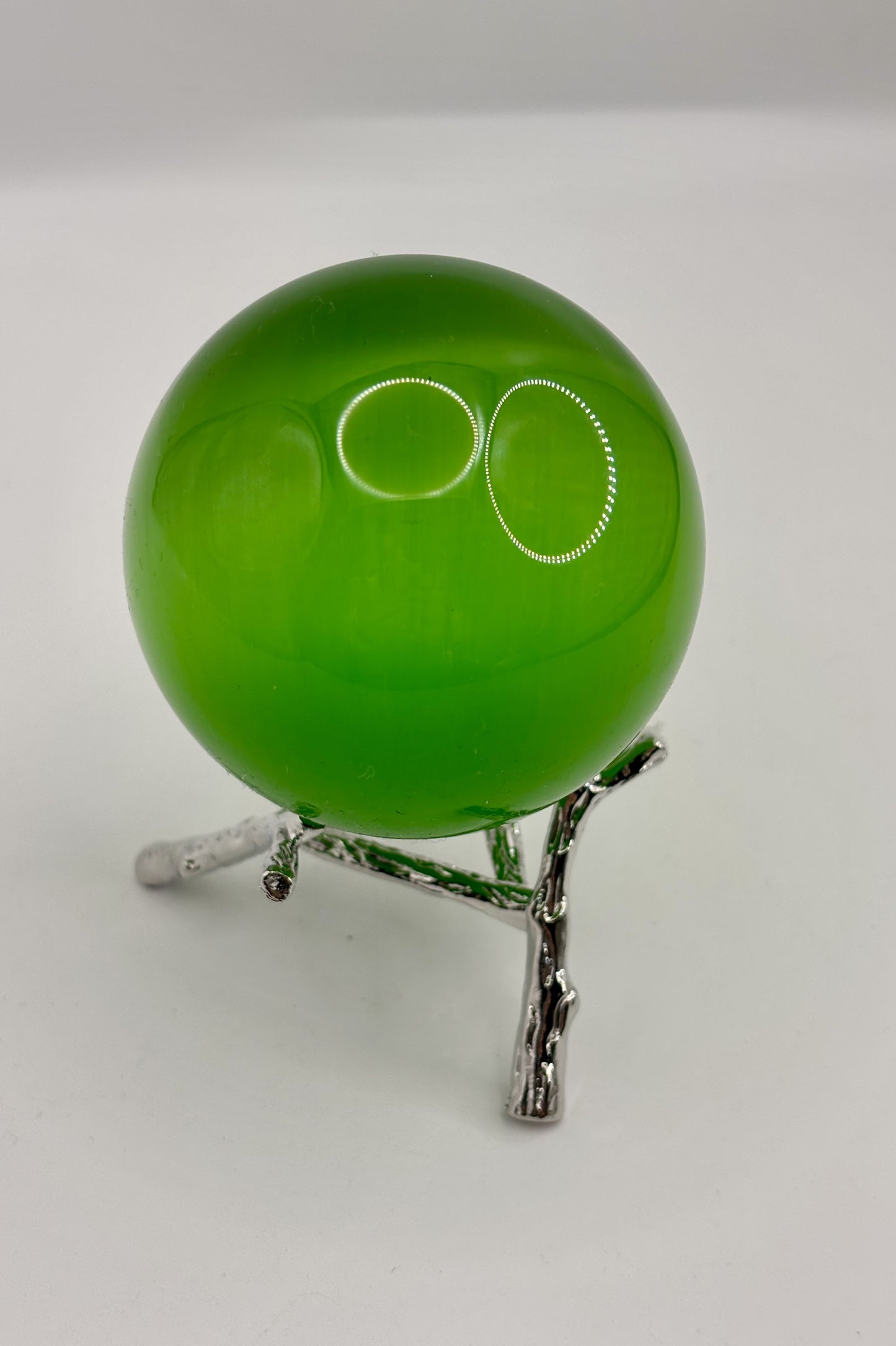 Pretty Flashy Cat's Eye Spheres in Different Colors