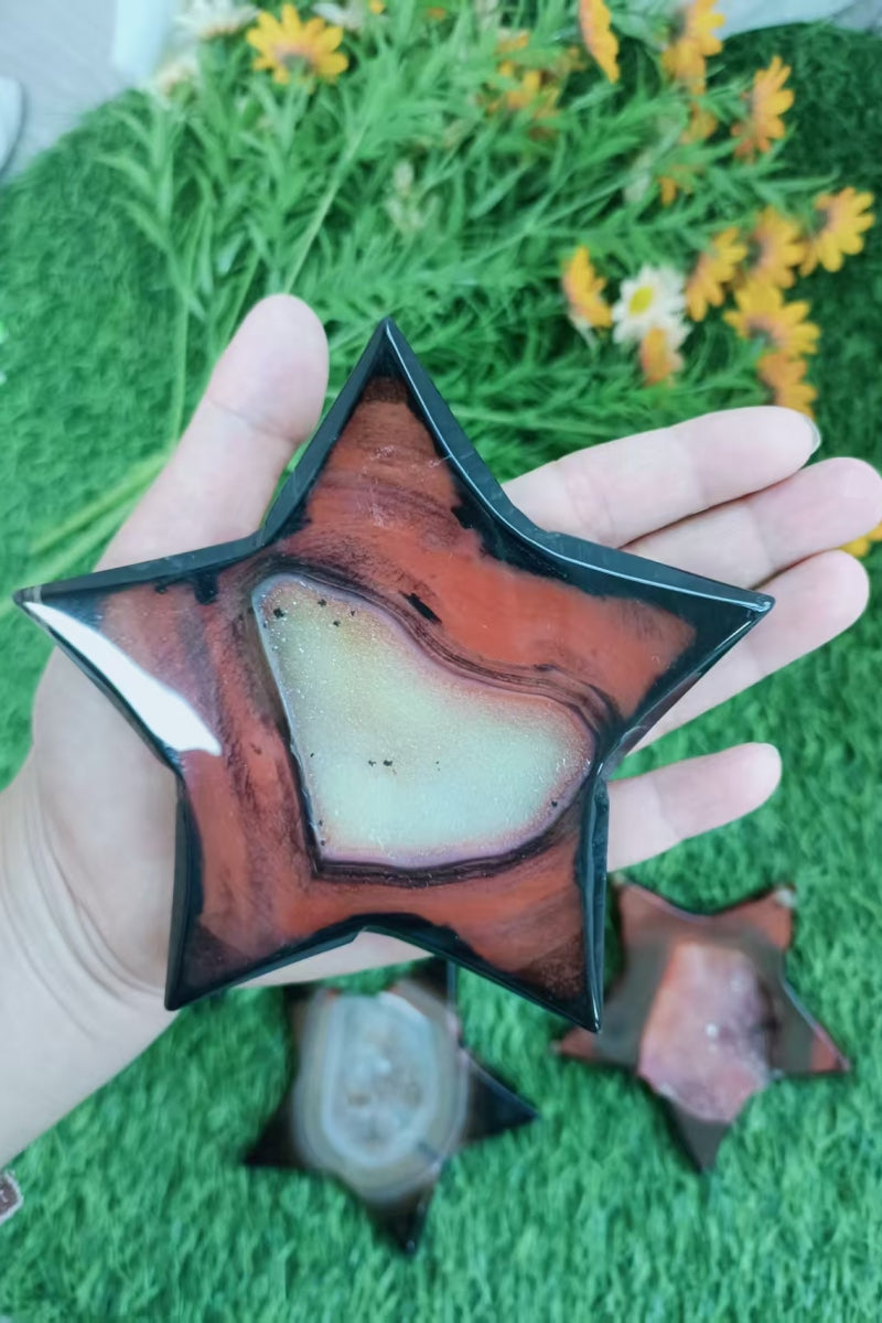 Sardonyx Star with Free Holder
