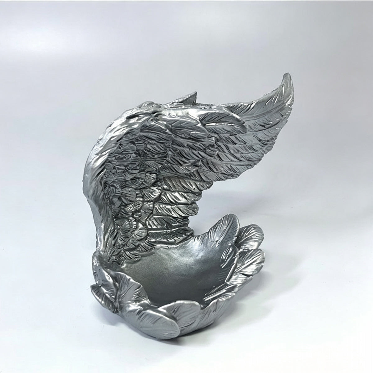 Shell Feather Resin Sphere Holders 2.36"