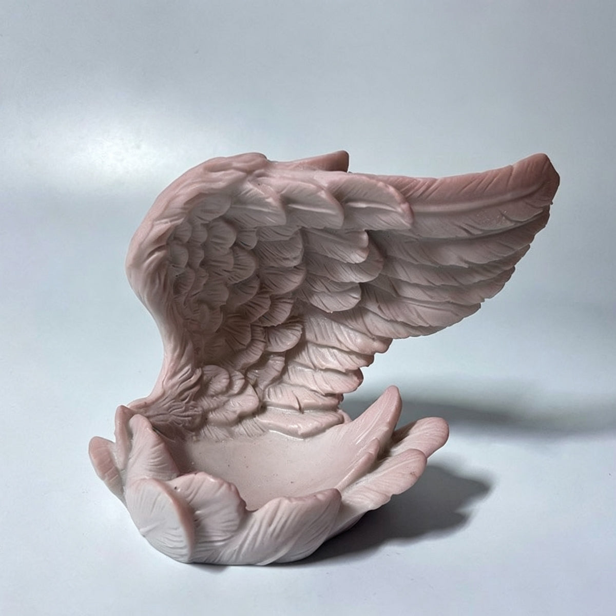 Shell Feather Resin Sphere Holders 2.36"