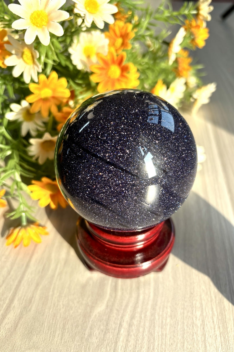 Sparkling Blue Sandstone Spheres Shining Crystal Balls