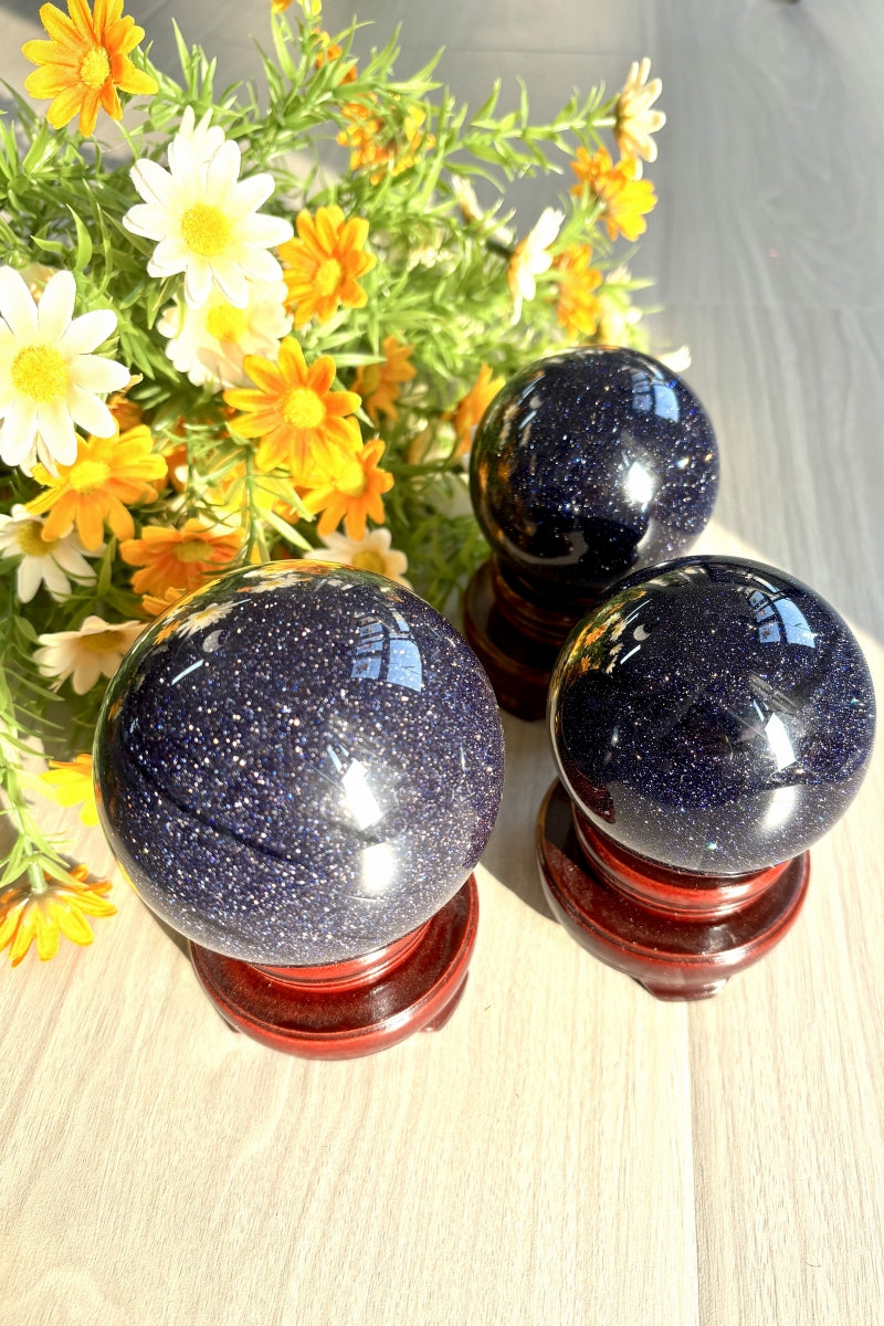 Sparkling Blue Sandstone Spheres Shining Crystal Balls