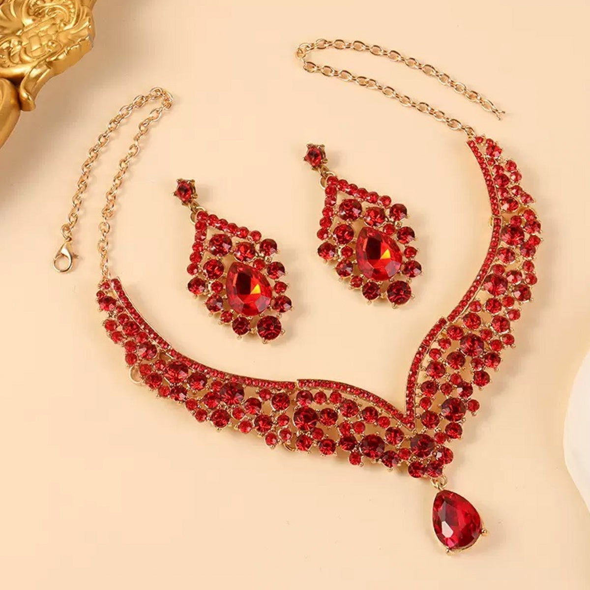 Two-Piece Set of Versatile Necklace and Earrings Featuring Luxurious  Crystal Accents