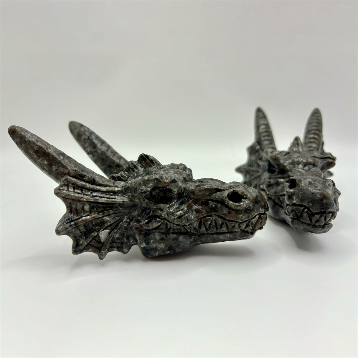 Yooperlite Dragon Head Carving Natural Crystal Figurine Decoration