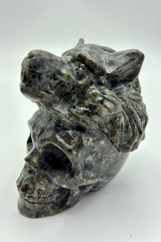 Yooperlite Wolf Skull Carving Glowing Natural Crystal Figurine